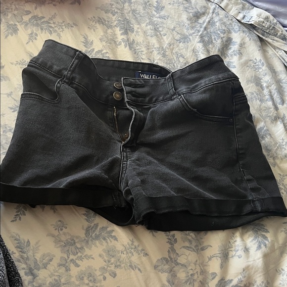 Wallflower High Waist Black Shorts - Picture 4 of 4